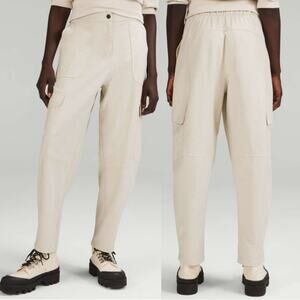 Lululemon Light Utilitech Cargo Pocket High-Rise Pants in Natural Ivory